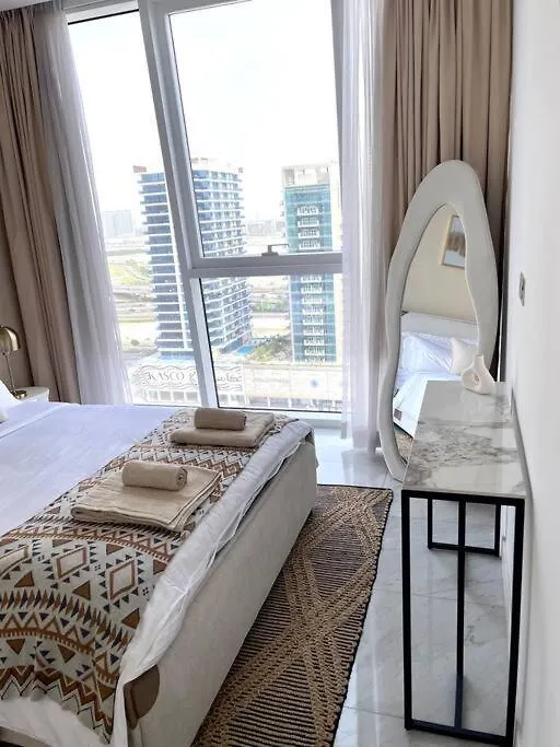 1Bdr-Furnished Apartment, Business Bay, Canal View Dubai